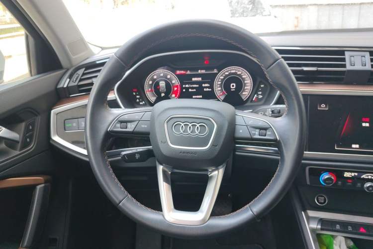 Used Audi Q3 2023 35 TFSI Fashion Elegant Version (1.4T) Steering Wheel