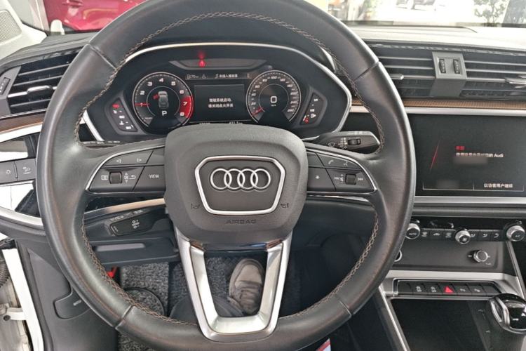 Used Audi Q3 2023 35 TFSI Fashion Elegant Version (1.5T) Steering Wheel