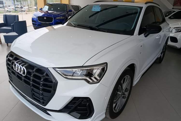 Used Audi Q3 2023 35 TFSI Fashion Dynamic Model (1.4T) Guazi used car, China used car export, Used car for sale, Used Audi cars, Cheapest cars for sale