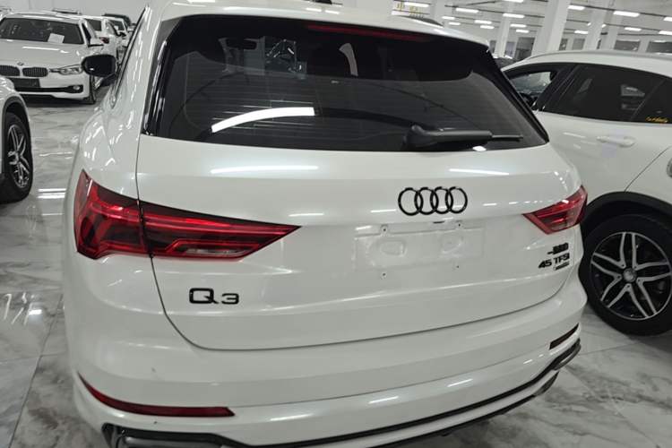 Used Audi Q3 2023 Updated 45 TFSI quattro Stylish and Dynamic Edition Trunk