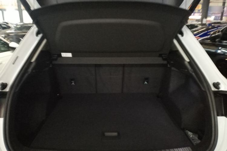Used Audi Q3 2023 Updated 40 TFSI Fashionable and Dynamic Version Trunk