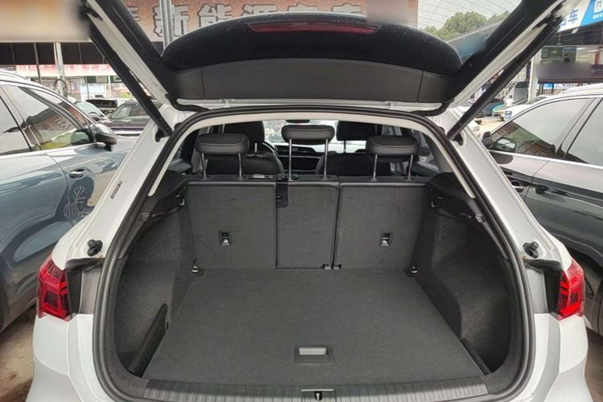 Used Audi Q3 2023 35 TFSI Advanced Dynamic Edition (1.5T) Trunk
