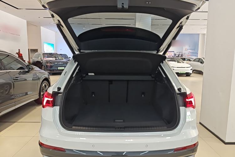 Used Audi Q3 2023 35 TFSI Fashion Elegant Version (1.4T) Trunk