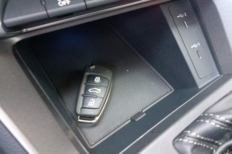 Used Audi Q3 2023 35 TFSI Fashion Dynamic Model (1.4T) Vehicle Key