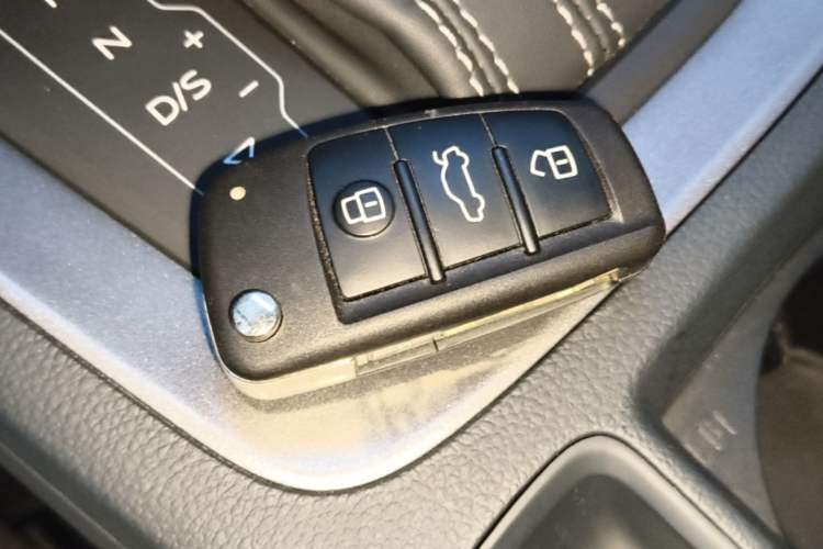 Used Audi Q3 2023 45 TFSI quattro Fashion Dynamic Edition Vehicle Key