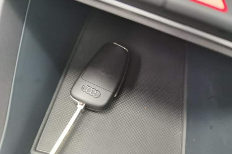 Used Audi Q3 2023 35 TFSI Fashion Dynamic Model (1.4T) Vehicle Key