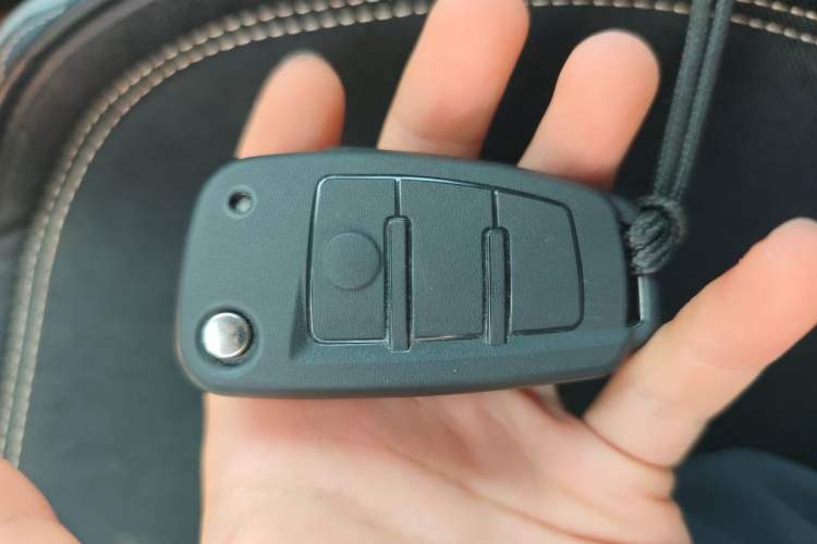 Used Audi Q3 2023 35 TFSI Fashion Dynamic Model (1.4T) Vehicle Key