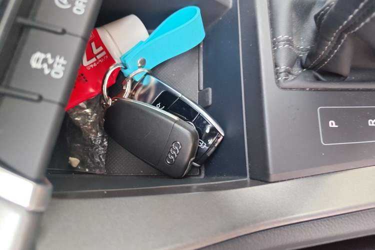 Used Audi Q3 2023 35 TFSI Fashion Dynamic Model (1.4T) Vehicle Key