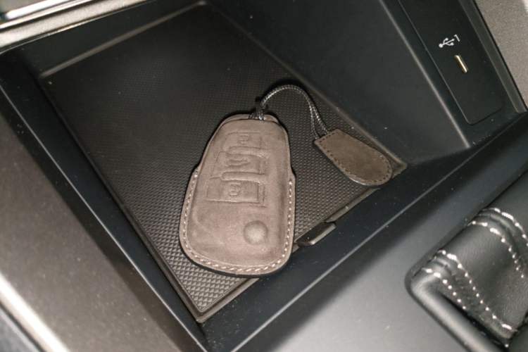 Used Audi Q3 2023 35 TFSI Fashion Dynamic Model (1.4T) Vehicle Key