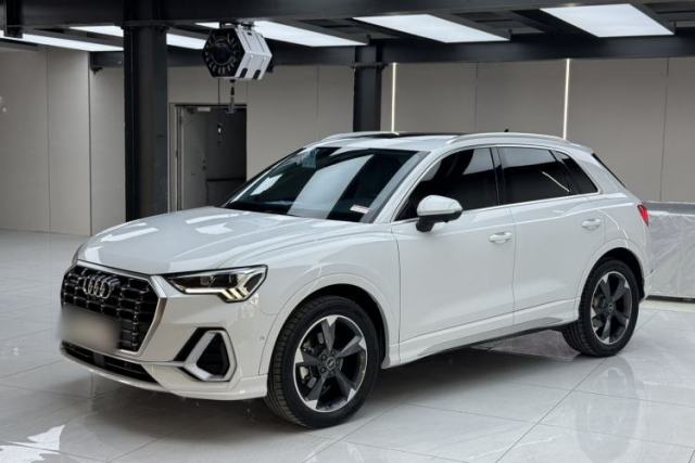 Used Audi Q3 2023 35 TFSI Fashion Dynamic Model (1.4T)
