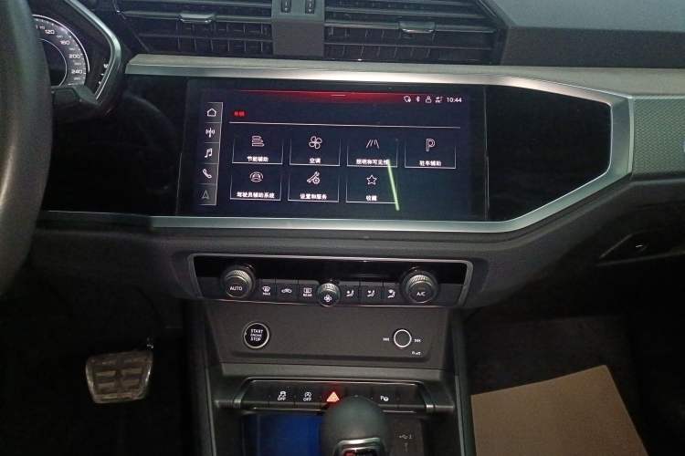 Used Audi Q3 2024 35 TFSI Fashion Dynamic Edition Audio And AC Panel