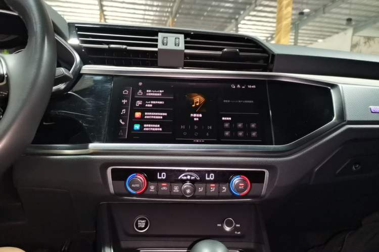 Used Audi Q3 2024 35 TFSI Fashion Dynamic Edition Audio And AC Panel