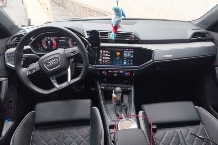 Used Audi Q3 2024 35 TFSI Fashion Dynamic Edition Center Console