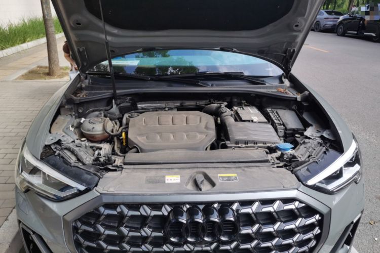 Used Audi Q3 2024 40 TFSI Fashion Dynamic Edition Launch Special Edition Engine Bay