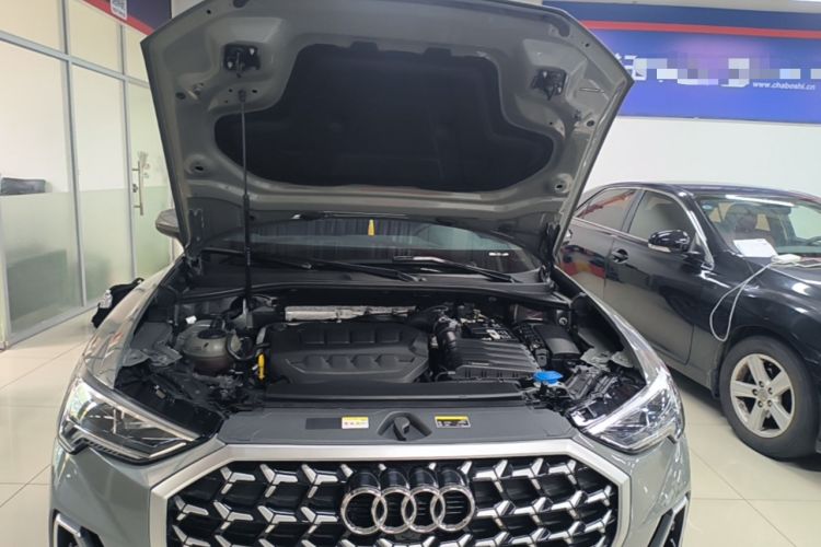 Used Audi Q3 2024 40 TFSI Fashion Dynamic Model Engine Bay