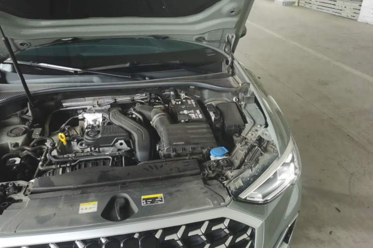 Used Audi Q3 2024 35 TFSI Fashion Dynamic Edition Engine Bay Left