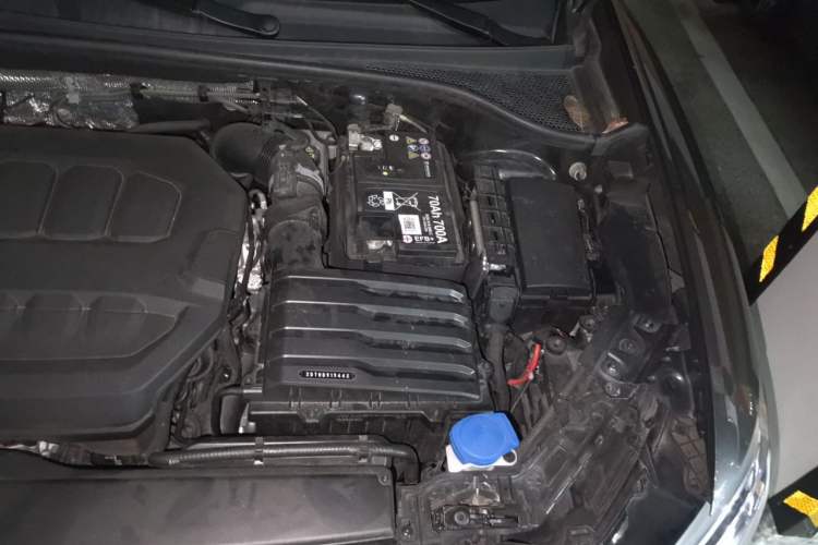 Used Audi Q3 2024 40 TFSI Fashion Dynamic Model Engine Bay Left