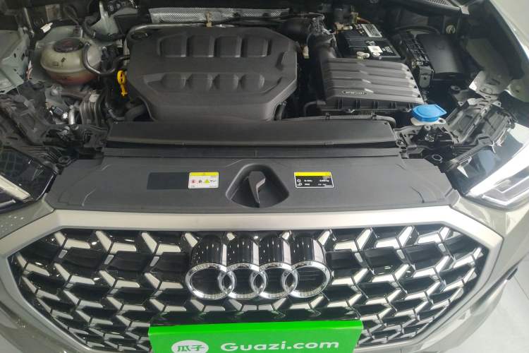 Used Audi Q3 2024 40 TFSI Fashion Dynamic Model Engine Bay