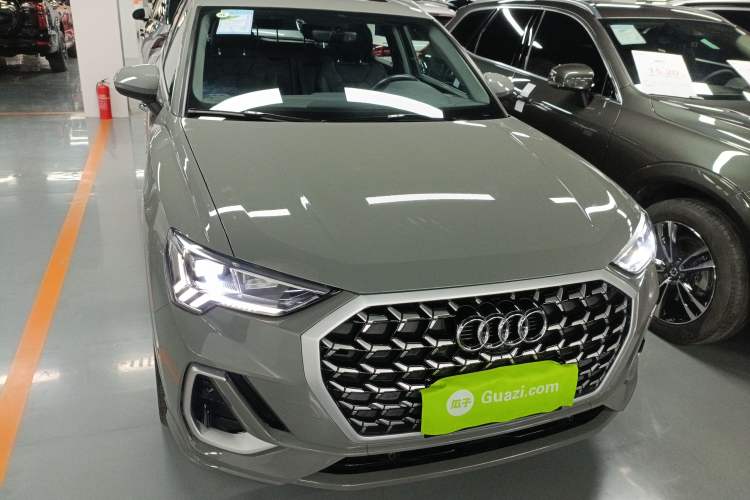 Used Audi Q3 2024 35 TFSI Fashion Dynamic Edition Exterior 1