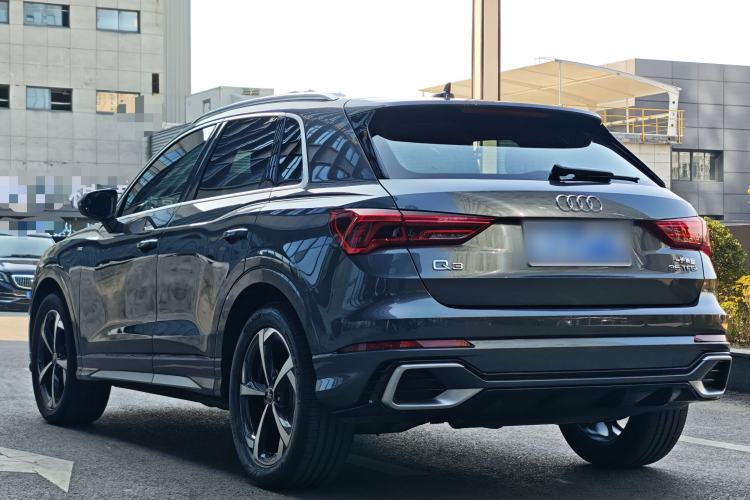 Used Audi Q3 2024 35 TFSI Fashion Dynamic Edition Exterior 10