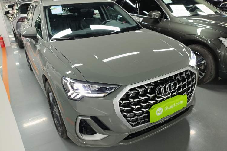 Used Audi Q3 2024 35 TFSI Fashion Dynamic Edition Exterior 2