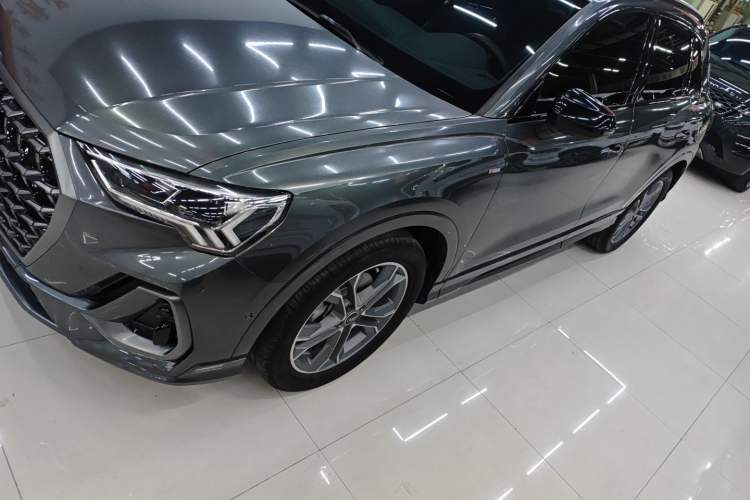 Used Audi Q3 2024 40 TFSI Fashion Dynamic Model Exterior 3