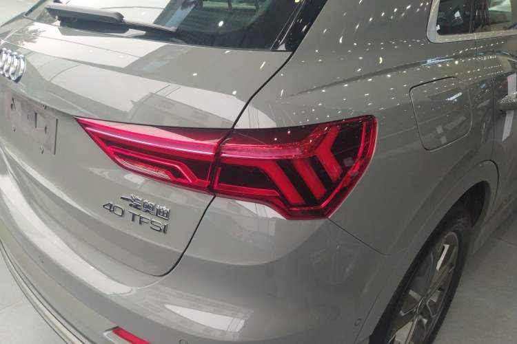 Used Audi Q3 2024 40 TFSI Fashion Dynamic Model Exterior 3