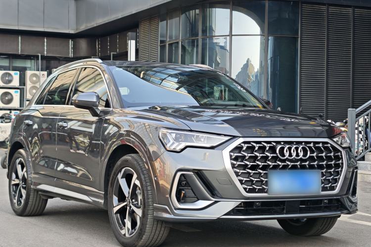 Used Audi Q3 2024 35 TFSI Fashion Dynamic Edition Exterior 4