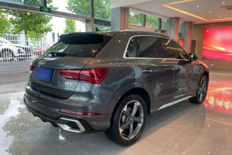 Used Audi Q3 2024 35 TFSI Fashion Dynamic Edition Exterior 4