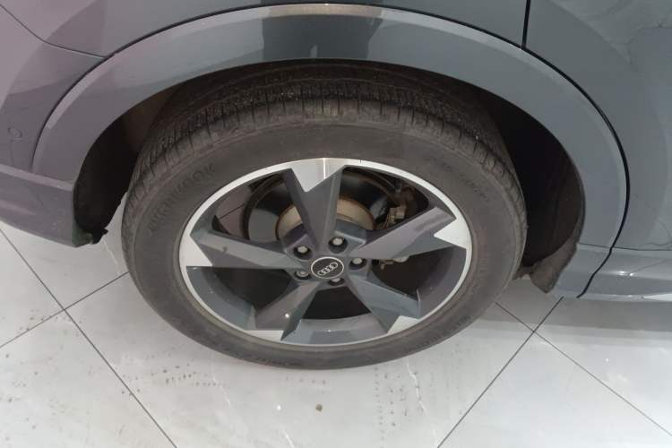 Used Audi Q3 2024 35 TFSI Fashion Dynamic Edition Exterior 5