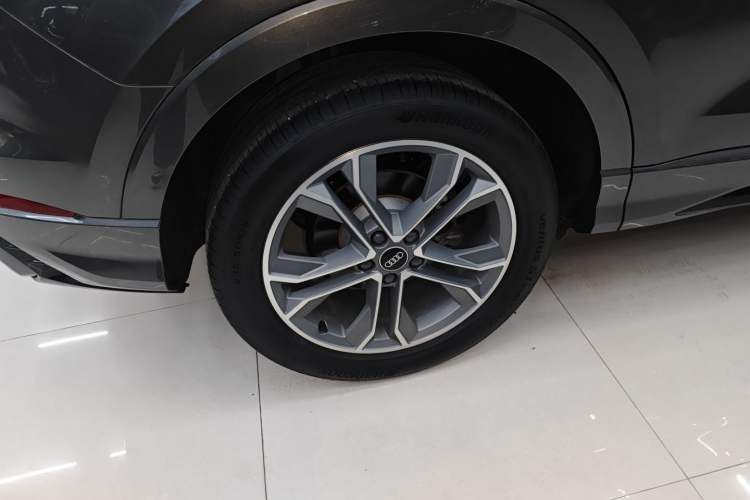 Used Audi Q3 2024 40 TFSI Fashion Dynamic Model Exterior 8