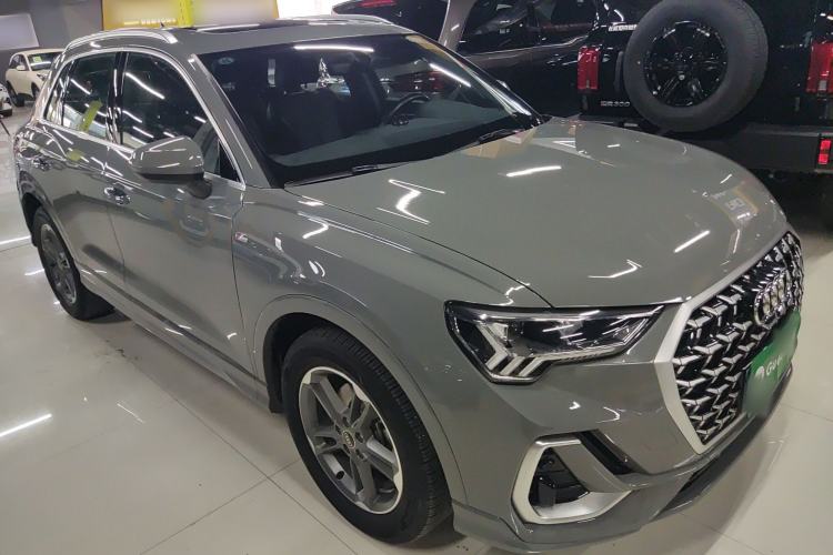 Used Audi Q3 2024 35 TFSI Ambition Dynamic Edition Front Right 45 Deg