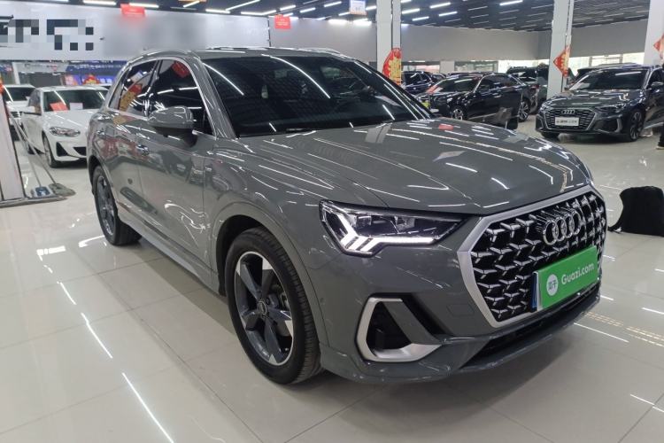 Used Audi Q3 2024 35 TFSI Fashion Dynamic Edition Front Right 45 Deg