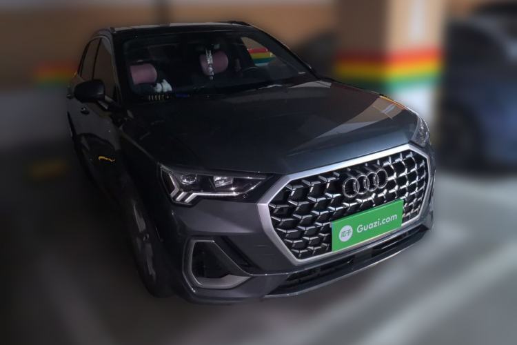 Used Audi Q3 2024 40 TFSI Fashion Dynamic Model Front Right 45 Deg
