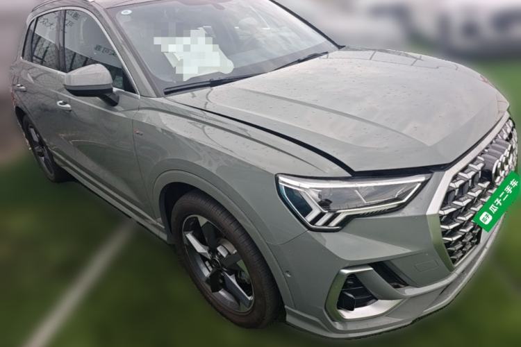 Used Audi Q3 2024 35 TFSI Fashion Dynamic Edition Front Right 45 Deg