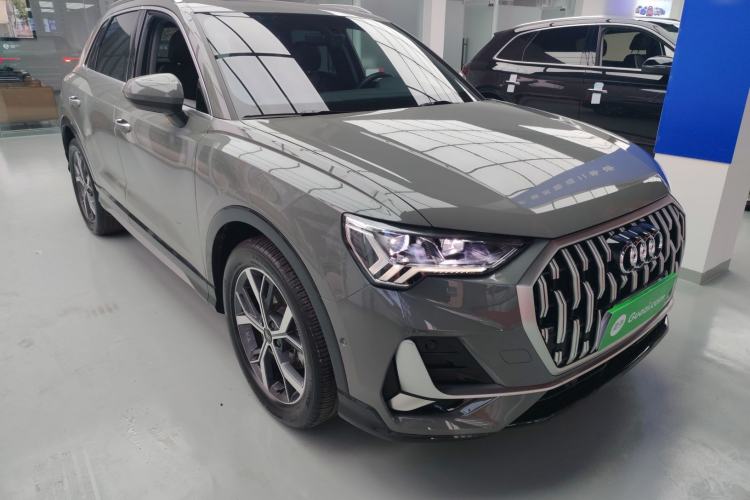 Used Audi Q3 2024 35 TFSI Stylish and Elegant Edition Front Right 45 Deg