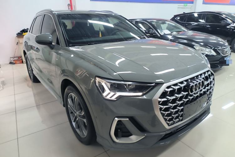 Used Audi Q3 2024 40 TFSI Fashion Dynamic Model Front Right 45 Deg