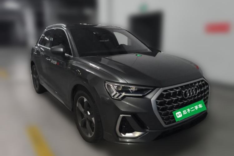 Used Audi Q3 2024 35 TFSI Fashion Dynamic Edition Front Right 45 Deg