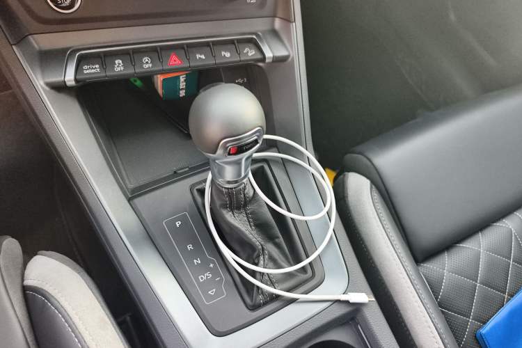 Used Audi Q3 2024 45 TFSI quattro Fashion Dynamic Edition Launch Special Edition Gear Lever