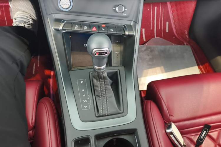Used Audi Q3 2024 35 TFSI Fashion Dynamic Edition Gear Lever