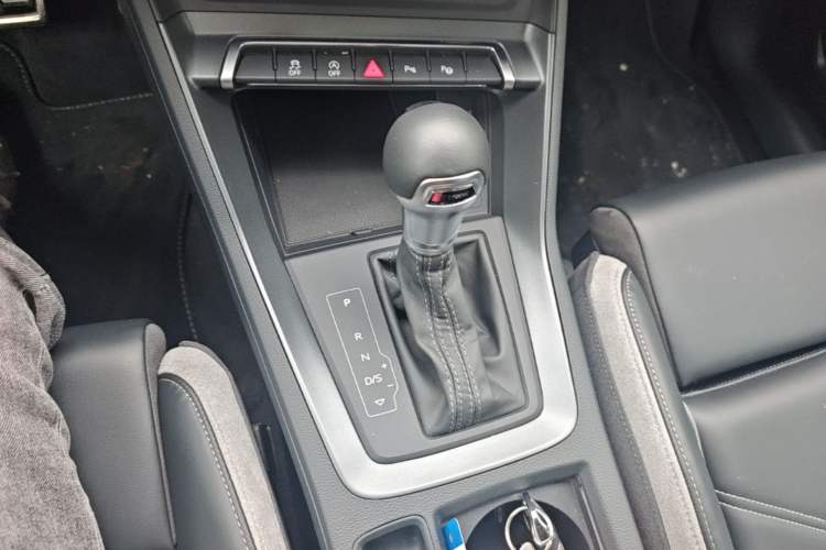 Used Audi Q3 2024 35 TFSI Fashion Dynamic Edition Gear Lever