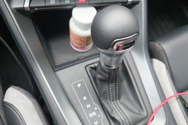 Used Audi Q3 2024 35 TFSI Fashion Dynamic Edition Gear Lever