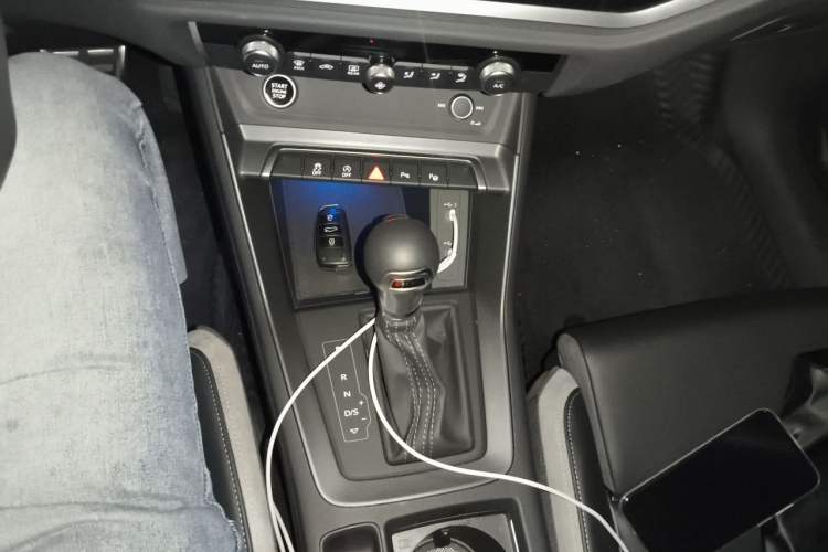 Used Audi Q3 2024 35 TFSI Fashion Dynamic Edition Gear Lever