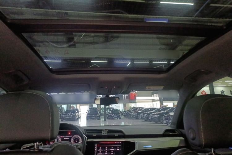 Used Audi Q3 2024 35 TFSI Fashion Dynamic Edition Headliner