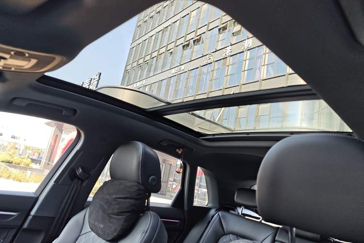 Used Audi Q3 2024 35 TFSI Fashion Dynamic Edition Headliner