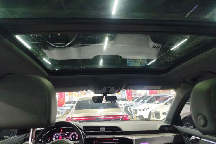 Used Audi Q3 2024 35 TFSI Ambition Dynamic Edition Headliner