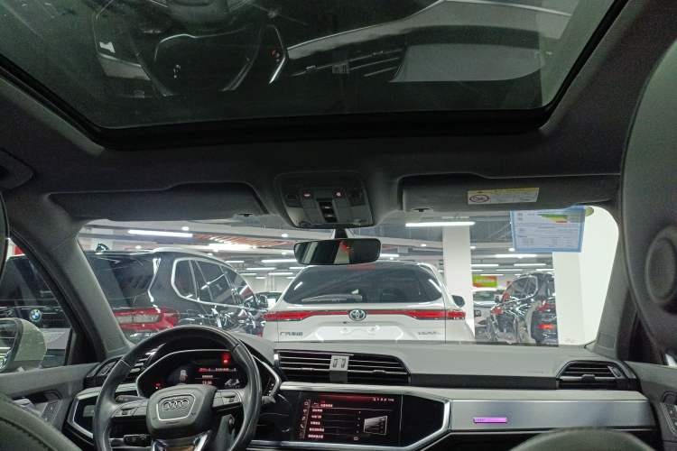 Used Audi Q3 2024 35 TFSI Fashion Dynamic Edition Headliner