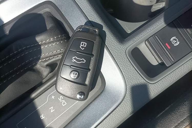 Used Audi Q3 2024 40 TFSI Fashion Dynamic Edition Launch Special Edition Interior 1