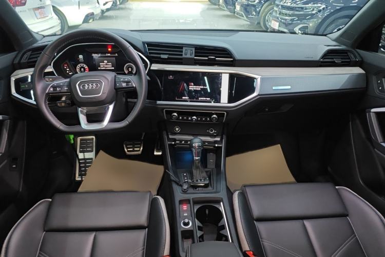 Used Audi Q3 2024 40 TFSI Fashion Dynamic Model Interior 2