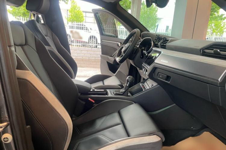 Used Audi Q3 2024 35 TFSI Fashion Dynamic Edition Interior 7